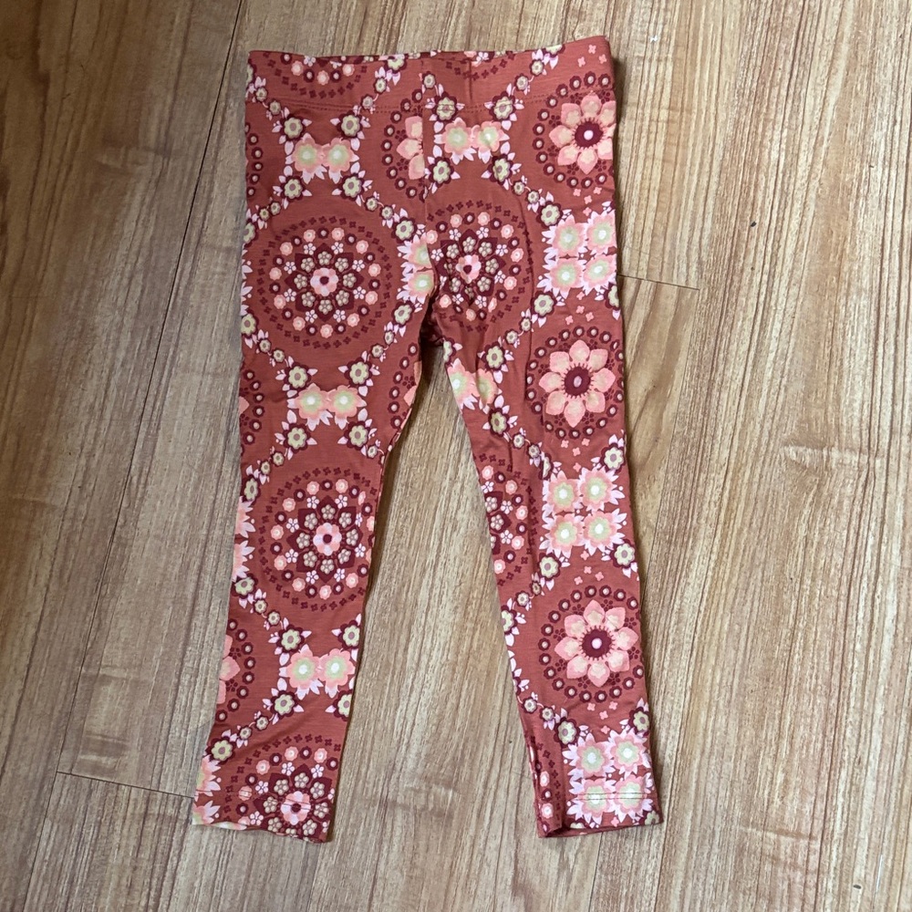 Kate Quinn Kids Leggings in Pink and Cream Floral